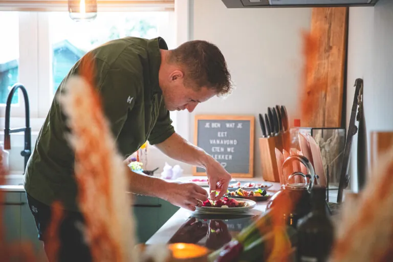 Chiel kan weer aan, in plaats van in zijn bedrijf werken (2)